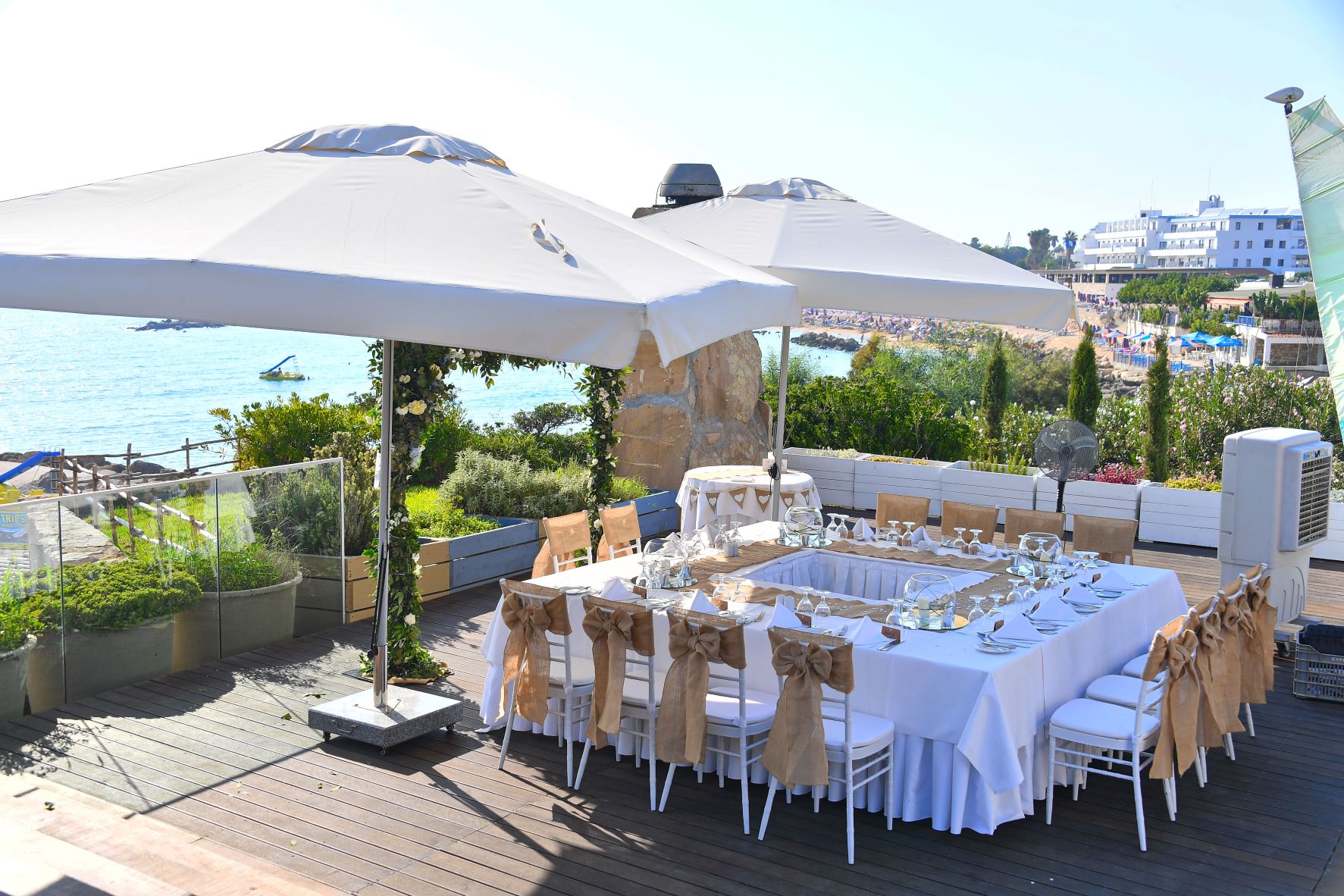 Book your wedding day in Coral Beach Hotel & Resort Paphos